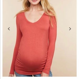 NWT Side Ruched Long Sleeve Tee Maternity